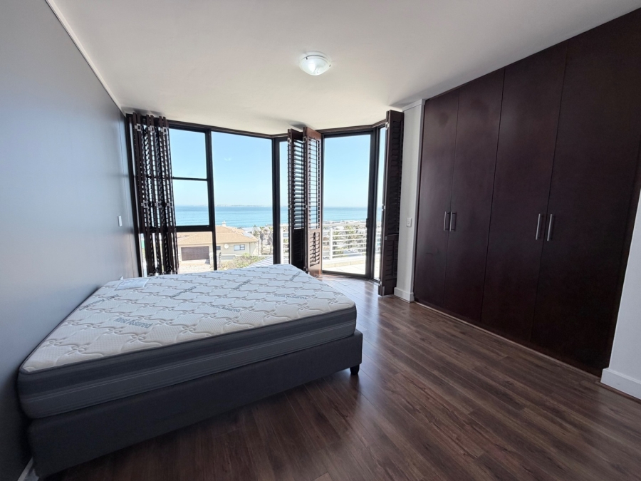 3 Bedroom Property for Sale in Bloubergstrand Western Cape